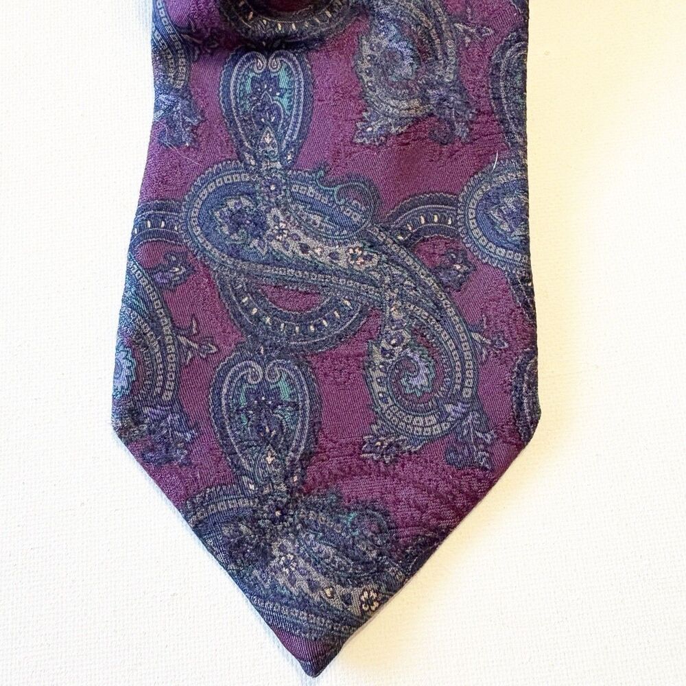 Talbot Studio Carmel Valley Mens Tie Silk Purple Paisley Italy USA